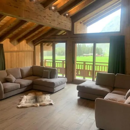 Prestigious With Views In Vanoise, Cleaning Included シャレー